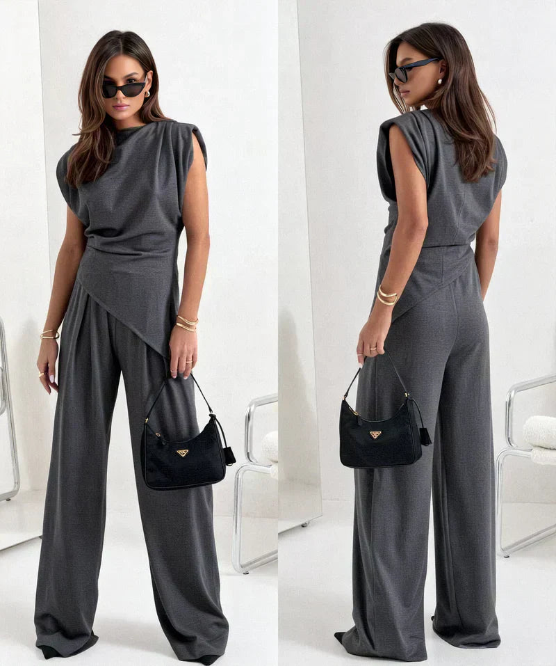 Women solid-colored two-piece set