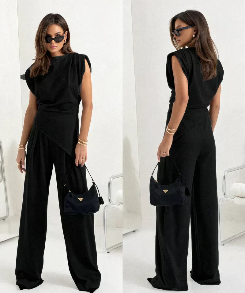 Women solid-colored two-piece set