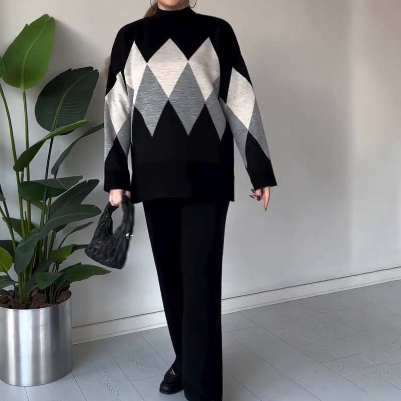 Fashion colored diamond sweater and pants set