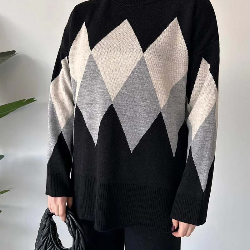 Fashion colored diamond sweater and pants set